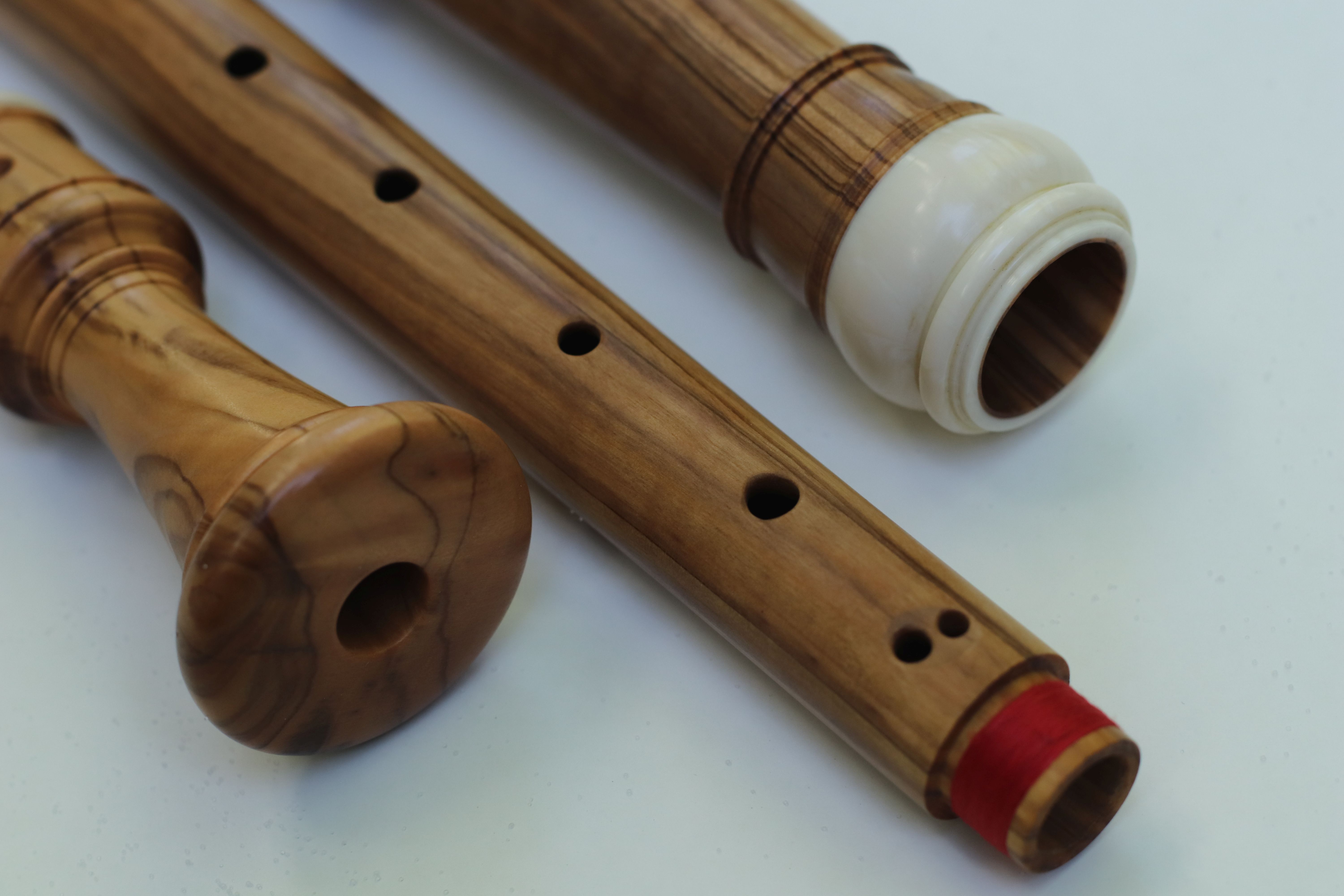 Baroque alto recorder in olivewood detail